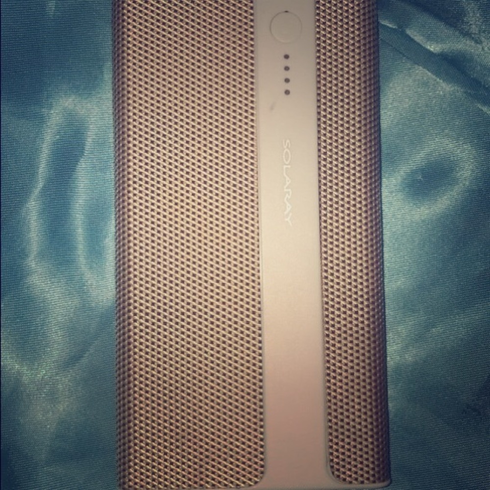 Solaray portable charger for android/apple devices
